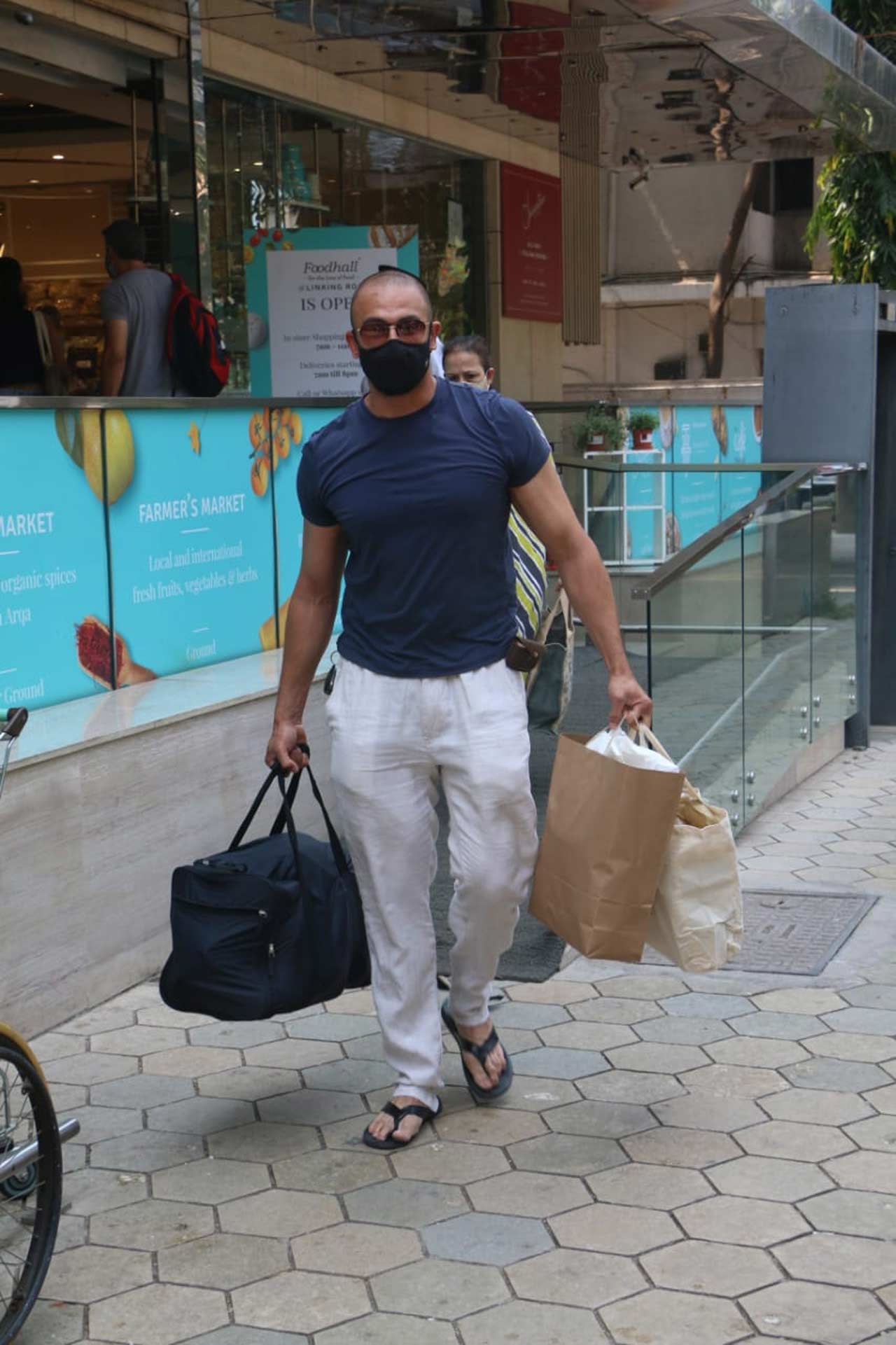Arunoday Singh stepped out to buy some essentials in Khar, Mumbai. On the work front, the actor was last seen in the web show Lahore Confidential.