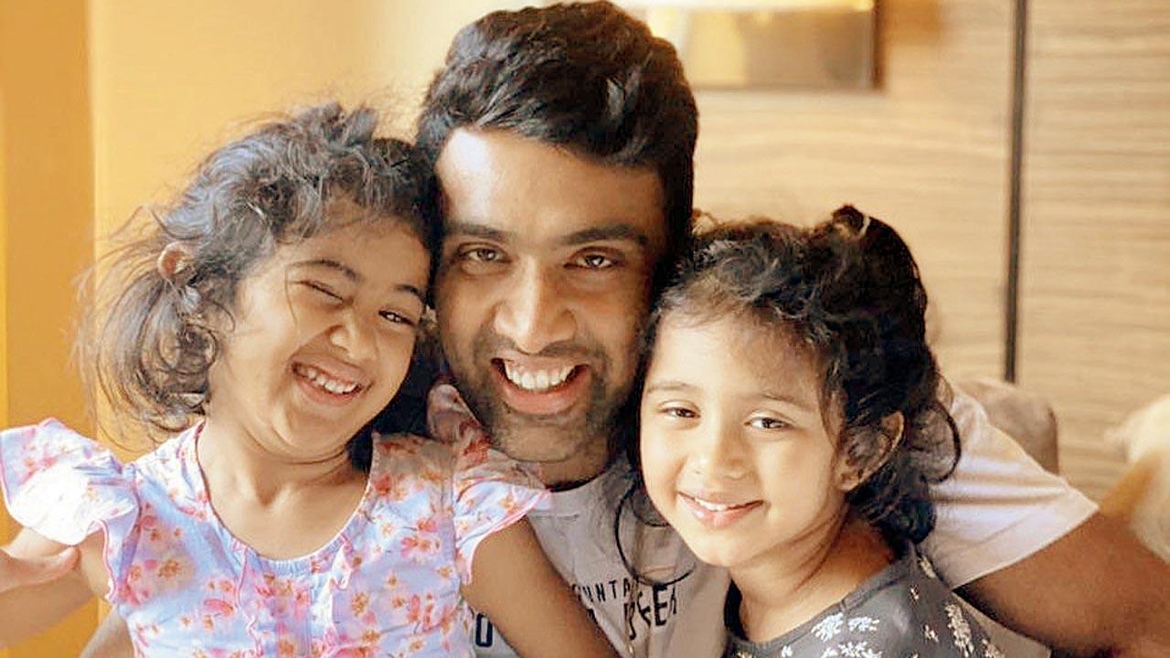 Ravichandran Ashwin enjoys quarantine cuddles