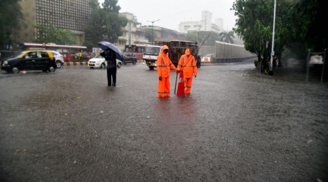 Cyclonic circulation may bring showers to parts of Maharashtra, Goa on Monday, Tuesday, says IMD
