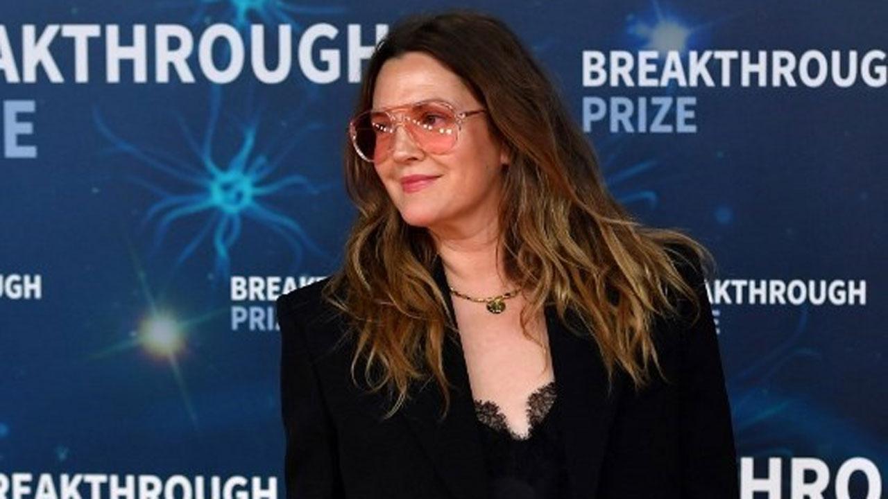 Hollywood actress Drew Barrymore thanks Priyanka Chopra and Nick Jonas for this reason