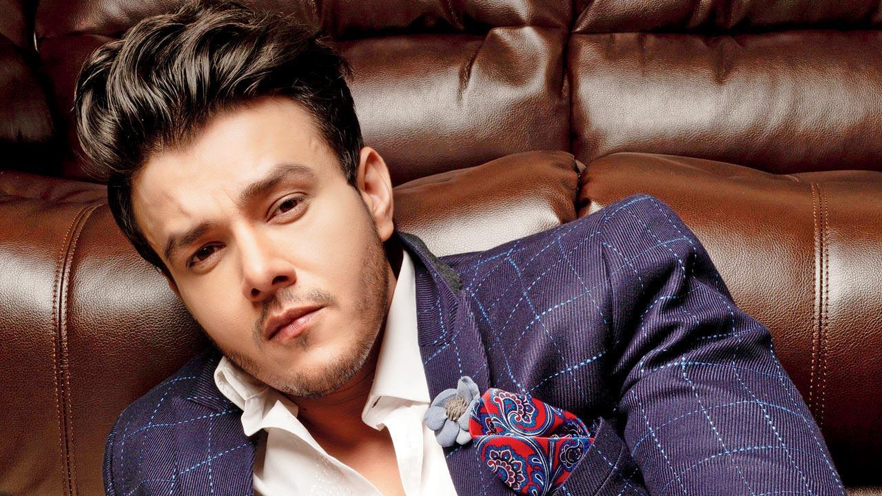 Television actor Aniruddh Dave's health condition stable; on the road to recovery