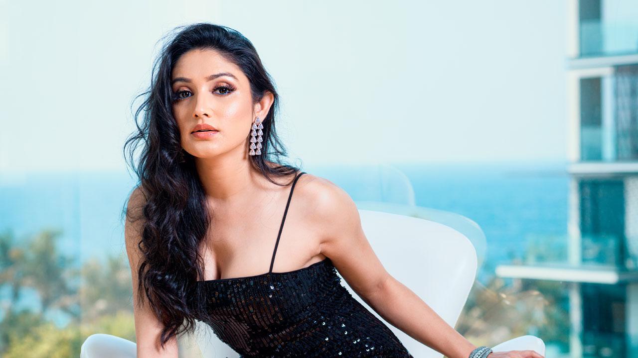 Actress Donal Bisht launches an app to stay in touch with her fans
