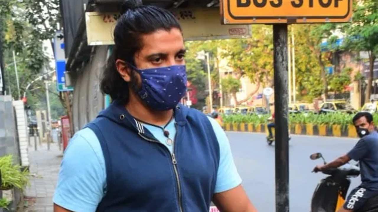 Farhan Akhtar to online trolls: Do something constructive for society with your time