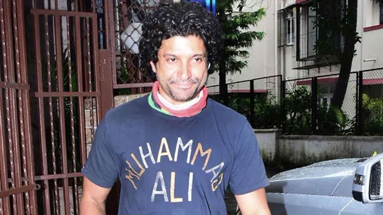 Farhan Akhtar: Now you can’t criticise cow dung. What Next?