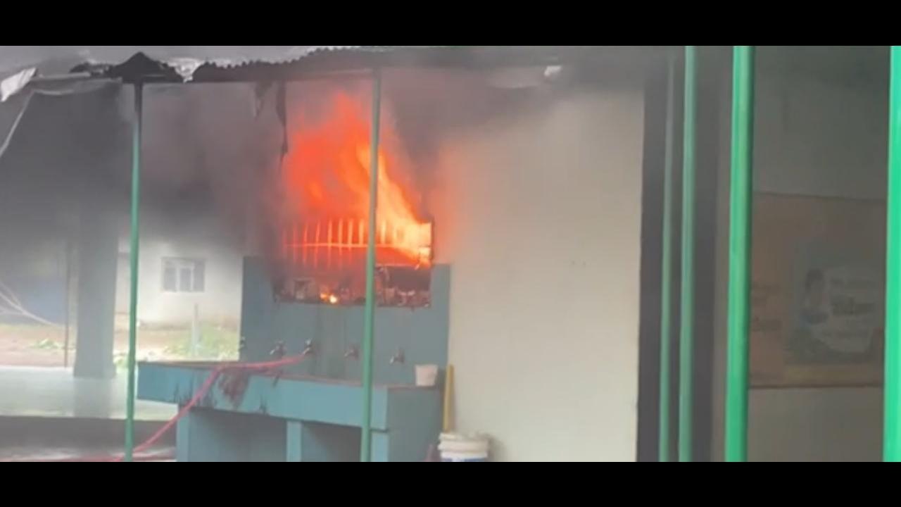 Mumbai: Fire breaks out at Vasai school, two teachers rescued