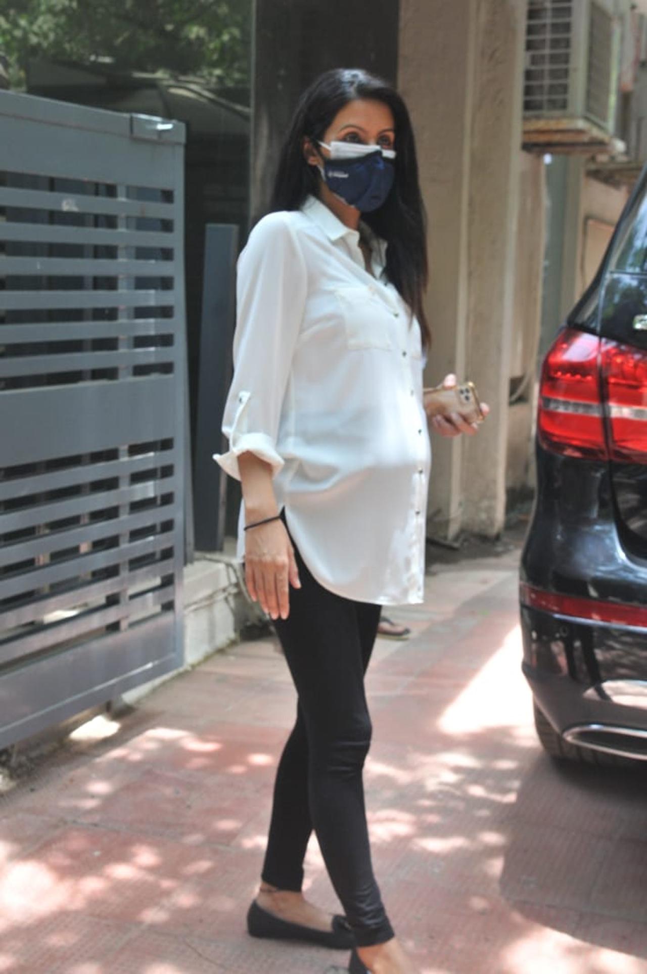 Geeta Basra was seen flaunting her baby bump. Basra and Harbhajan Singh are expecting their second child. The couple have a daughter named Hinaya Heer Plaha.