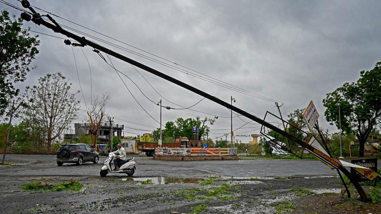 Cyclone Tauktae hits Gujarat: 16 people stranded on 2 vessels rescued by Coast Guard