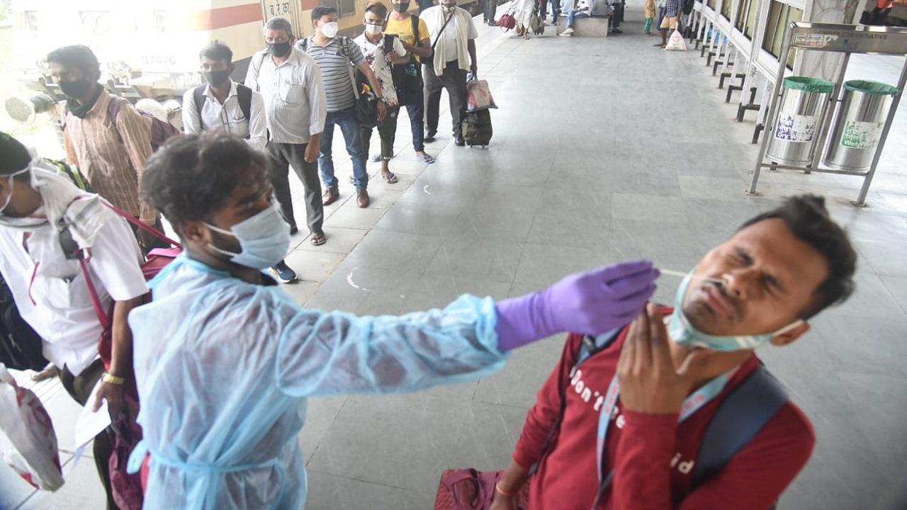 India sees dip in infections, records 3.66 lakh Covid-19 cases and 3,754 deaths