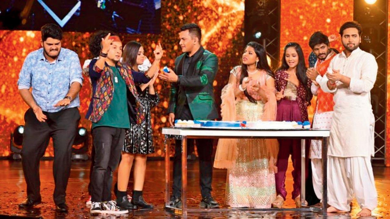 Indian Idol 12: Fans slam Shanmukhapriya; Aditya Narayan receives backlash for taking jibe at Amit Kumar
