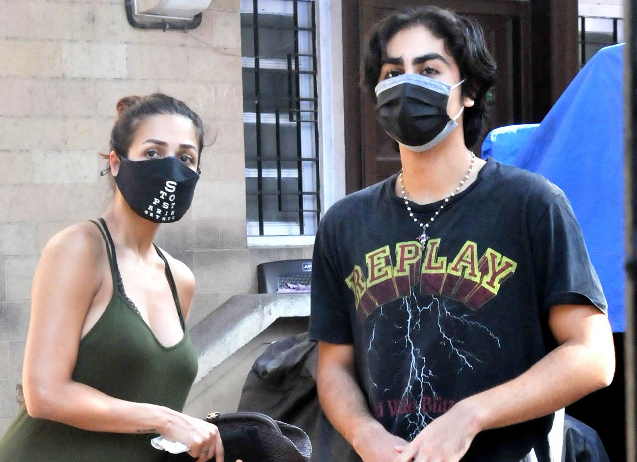 Malaika Arora was clicked with her son, Arhaan Khan in Bandra, Mumbai. The duo visited Malaika's mother, Joyce Polycarp's residence.