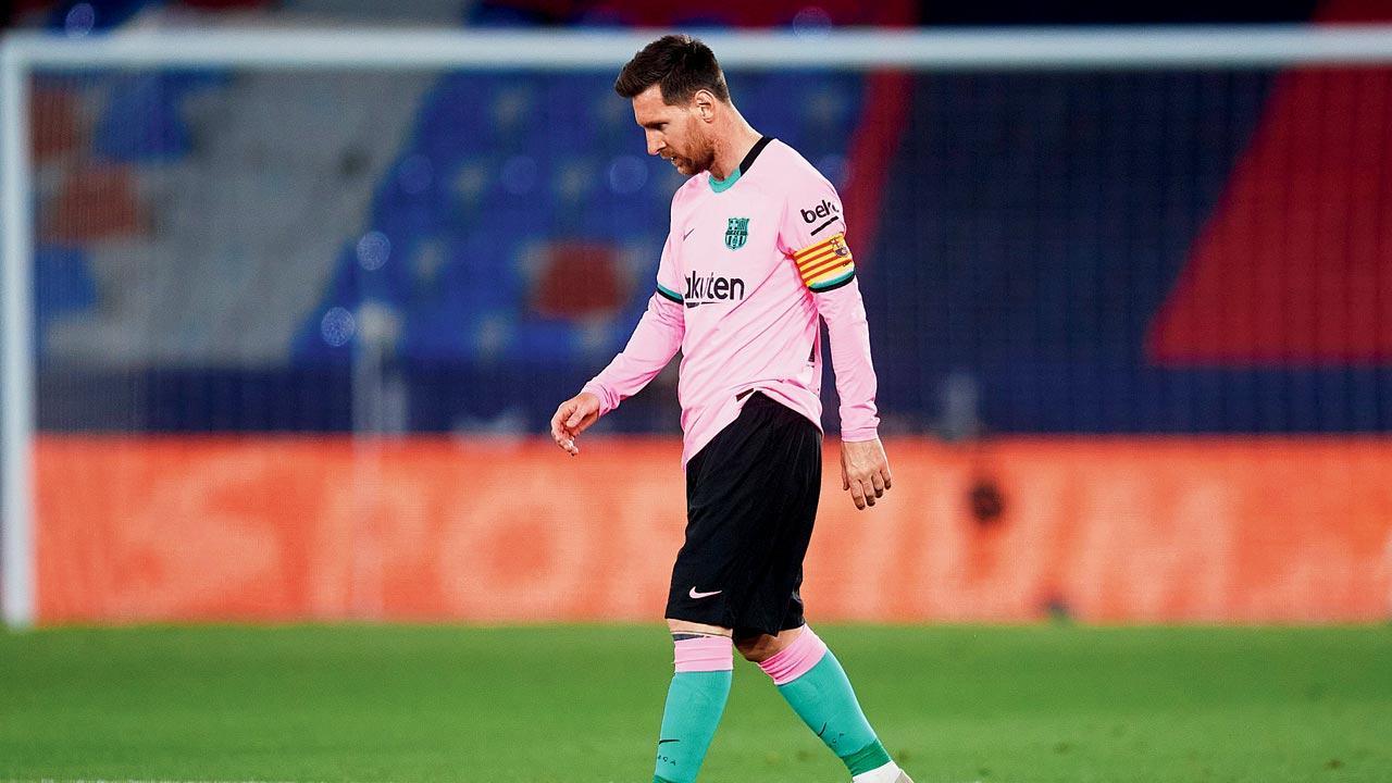 Barcelona’s draw with Levante dashes La Liga title hopes