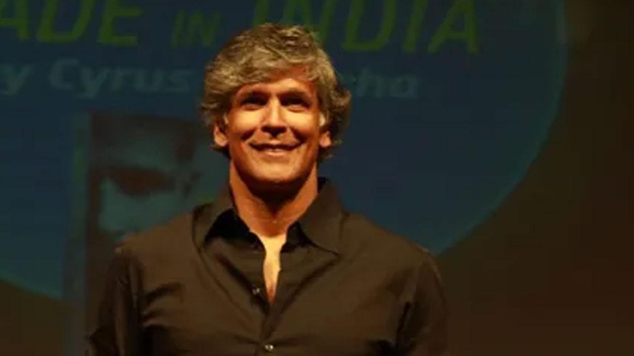 Milind Soman reveals in a detailed post why he is unable to donate plasma