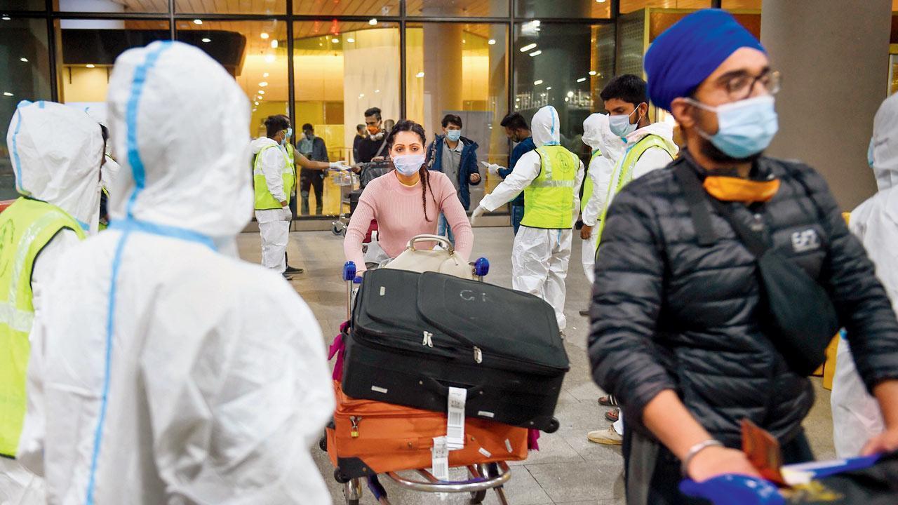 Airlines rush to get their workforce vaccinated