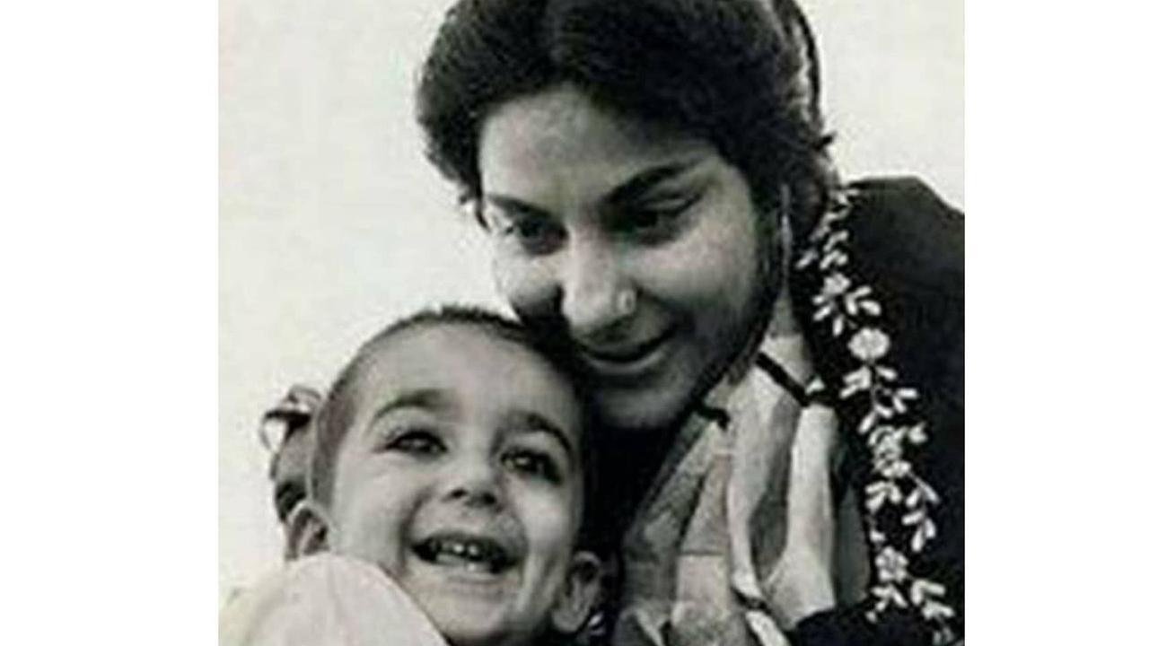 'Not a day goes by when I don't miss you Ma!' - Sanjay Dutt remembers mom Nargis Dutt on her death anniversary