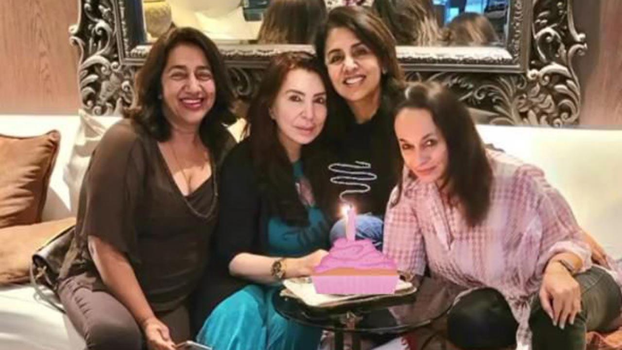 Neetu Kapoor and Soni Razdan- Making memories that last forever