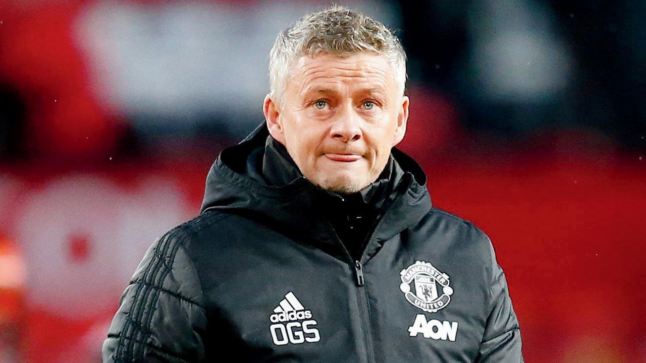 Ole Gunnar Solskjaer pleads with Manchester United fans for civilised protests