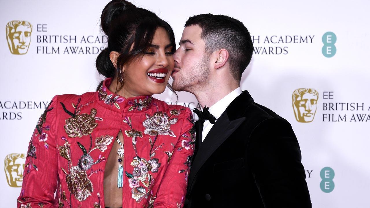 Priyanka Chopra shares a picture of Nick Jonas, is 'missing him already'