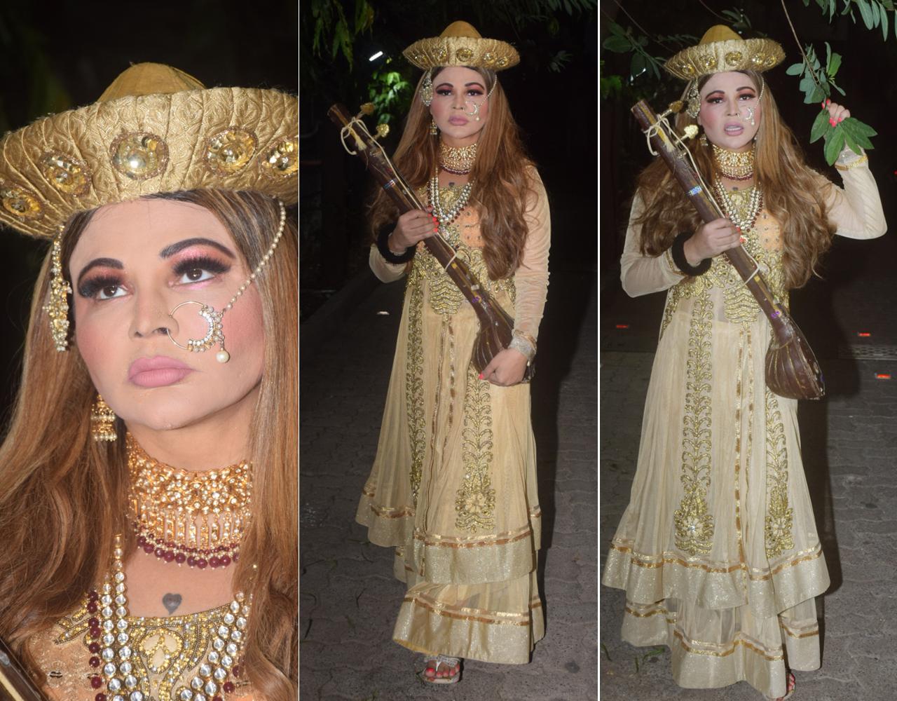 Rakhi Sawant was dressed as Mastani to look for her Bajirao on the streets of Mumbai. The drama queen was clicked outside her house in Lokhandwala and was telling the paparazzi that she is searching for her 'Bajirao'.