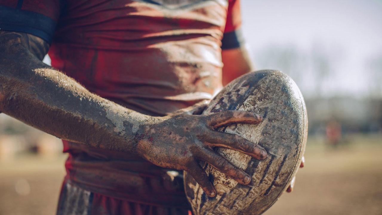 Covid-19: Rugby players provide oxygen cylinders, ration to help families in need