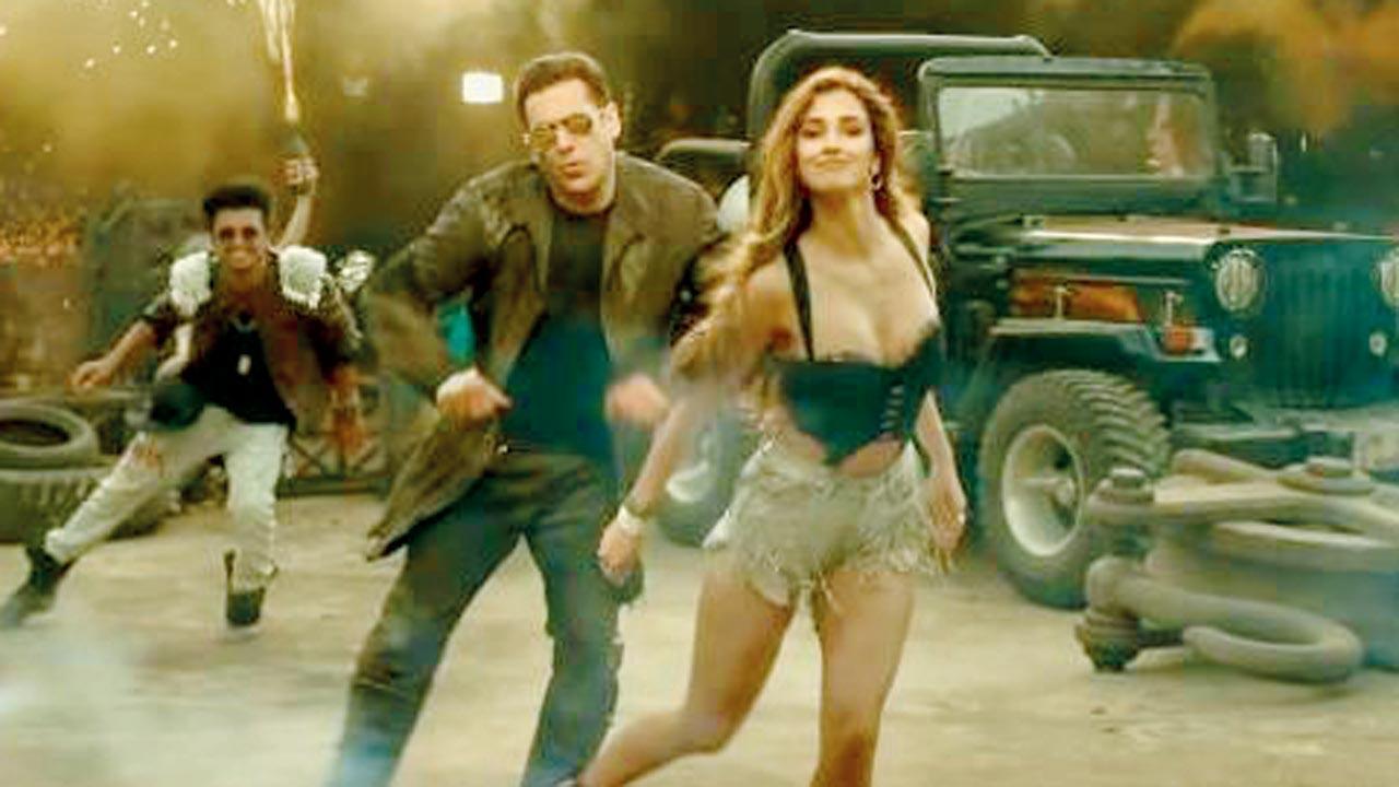Relief for Salman Khan; Delhi High Court directs WhatsApp to suspend services of users pirating 'Radhe'