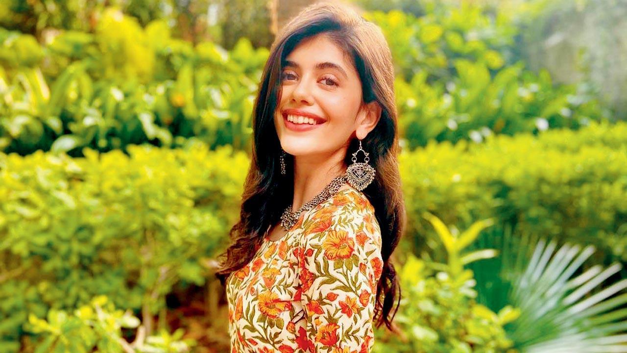 Sanjana Sanghi: Sending nutritious food, vitamin supplements