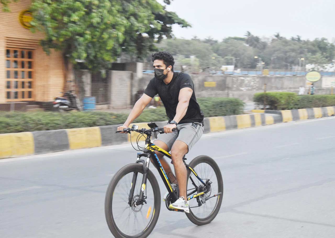 Saqib Saleem was also snapped cycling in Mumbai.