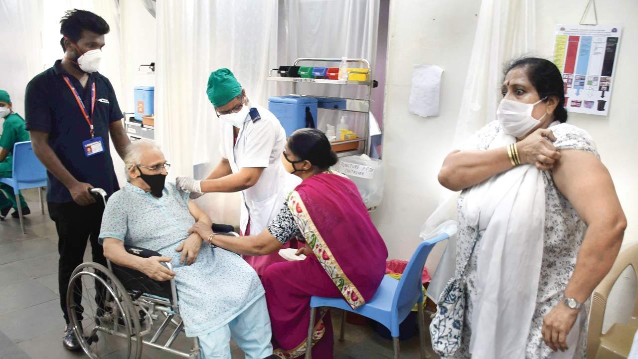 Covid-19: BMC allows walk-in vaccination for 60 plus due for second dose from May 17 to 19