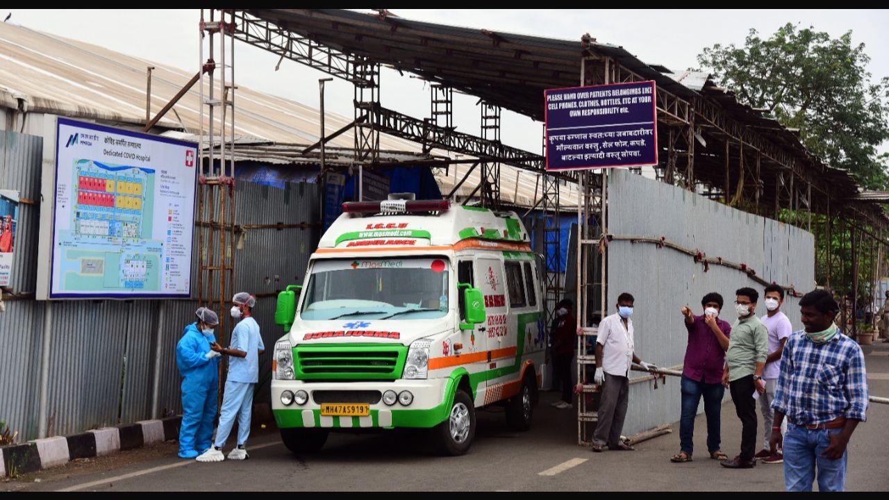 The civic body has shifted 580 patients from Covid care centres in the city as a precautionary measure in view of the warning that Cyclone Tauktae is likely to pass close to the city, a BMC official said.
Photo | Shadab Khan
