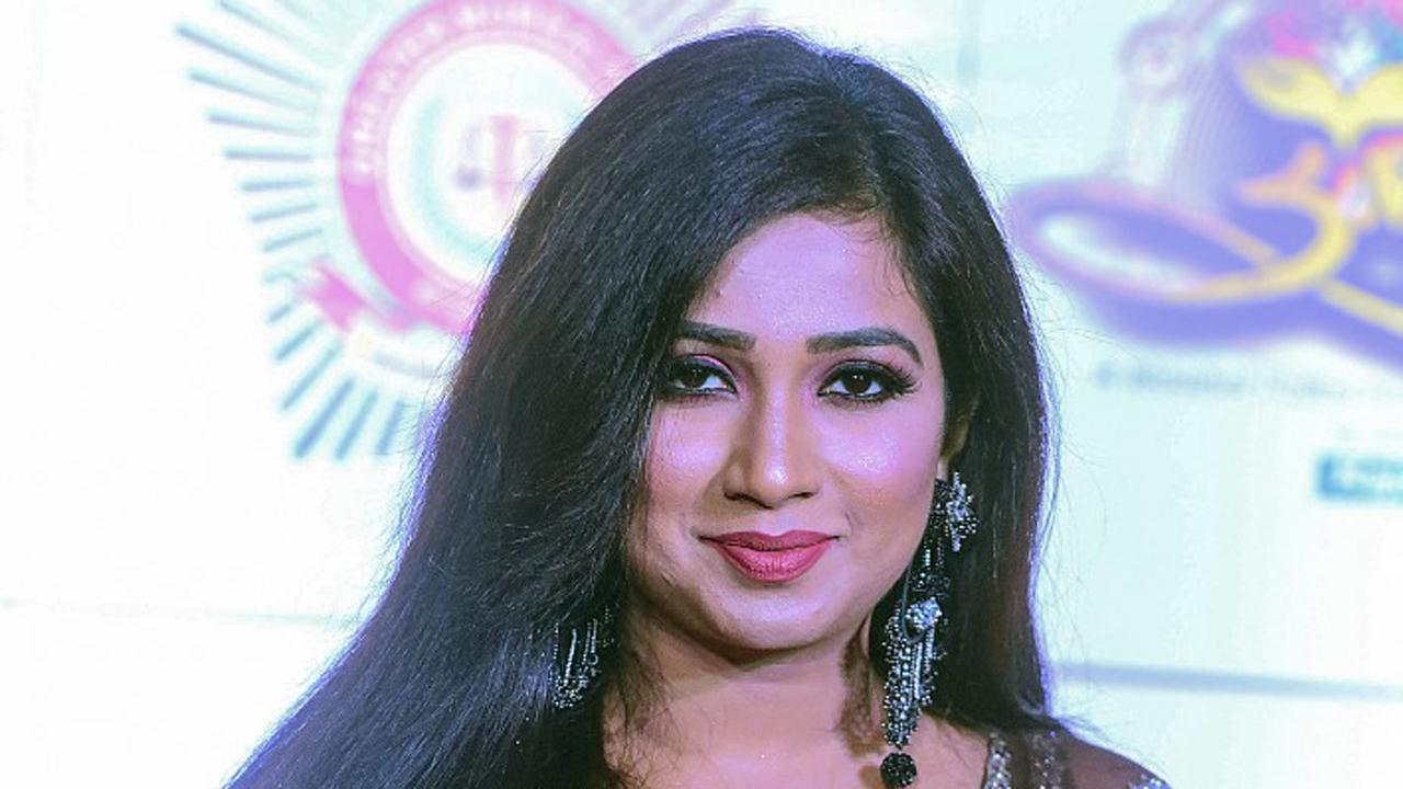 Shreya Ghoshal, Shiladitya Mukhopadhyaya blessed with a baby boy