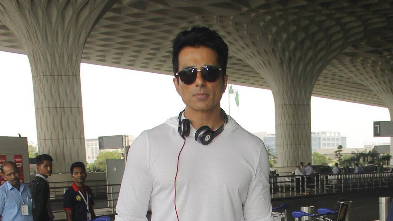Sonu Sood arranges bed at Ganjam hospital; District Magistrate denies, actor responds