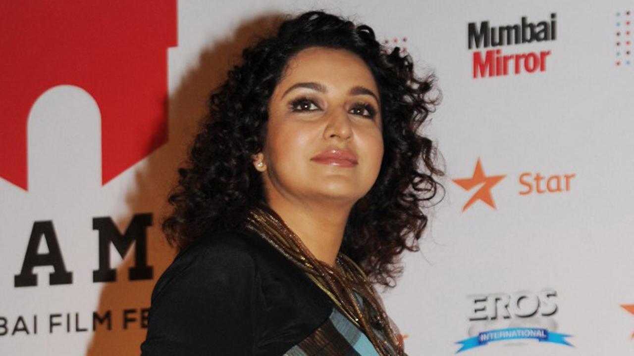 Tisca Chopra posts picture of her parents helping her to donate rice packets to people in need