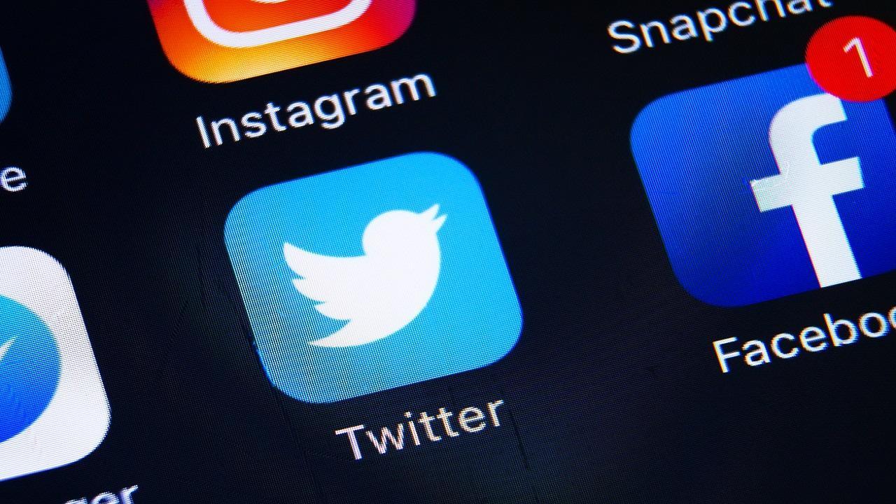 Twitter, Facebook may not be able to operate in India from May 26