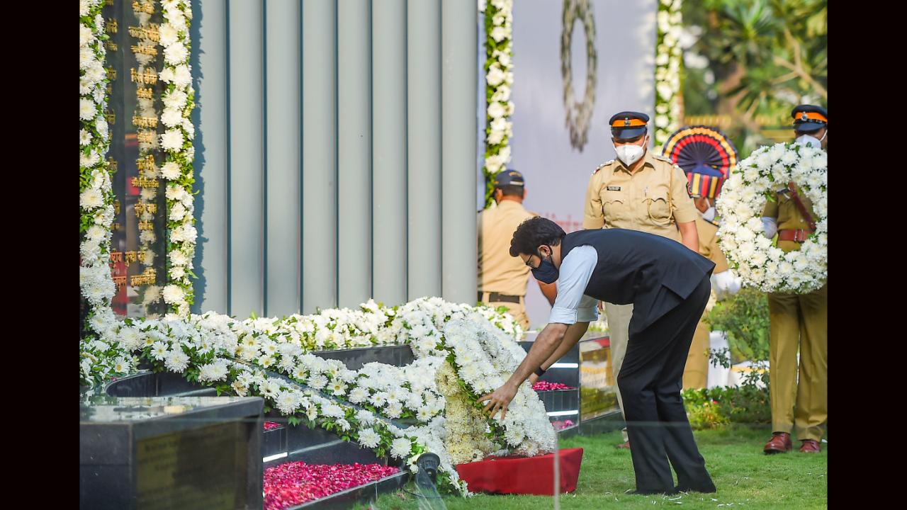 Similar in memoriams were held at some of the worst-hit targets like the Chhatrapati Shivaji Maharaj Terminus, Hotel Taj Mahal Palace, Hotel Oberoi, the Chabad House, the Cama Hospital, and the Leopold Cafe, which bore the brunt of attackers leaving around 175 dead and over 300 injured. Maharashtra Cabinet Minister Aaditya Thackeray places wreaths at the site of the Police Martyrs Memorial. File pic/PTI