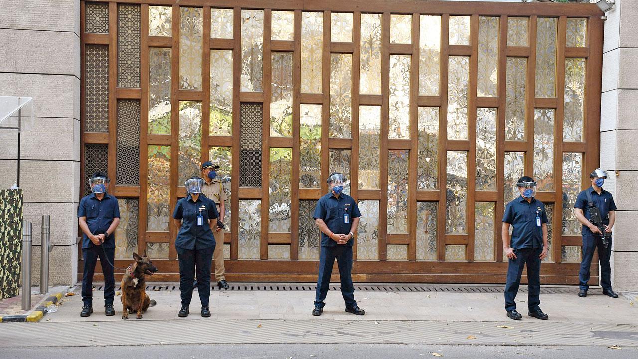 Mumbai: Security tightened at Mukesh Ambani's house after taxi-driver alerts cops