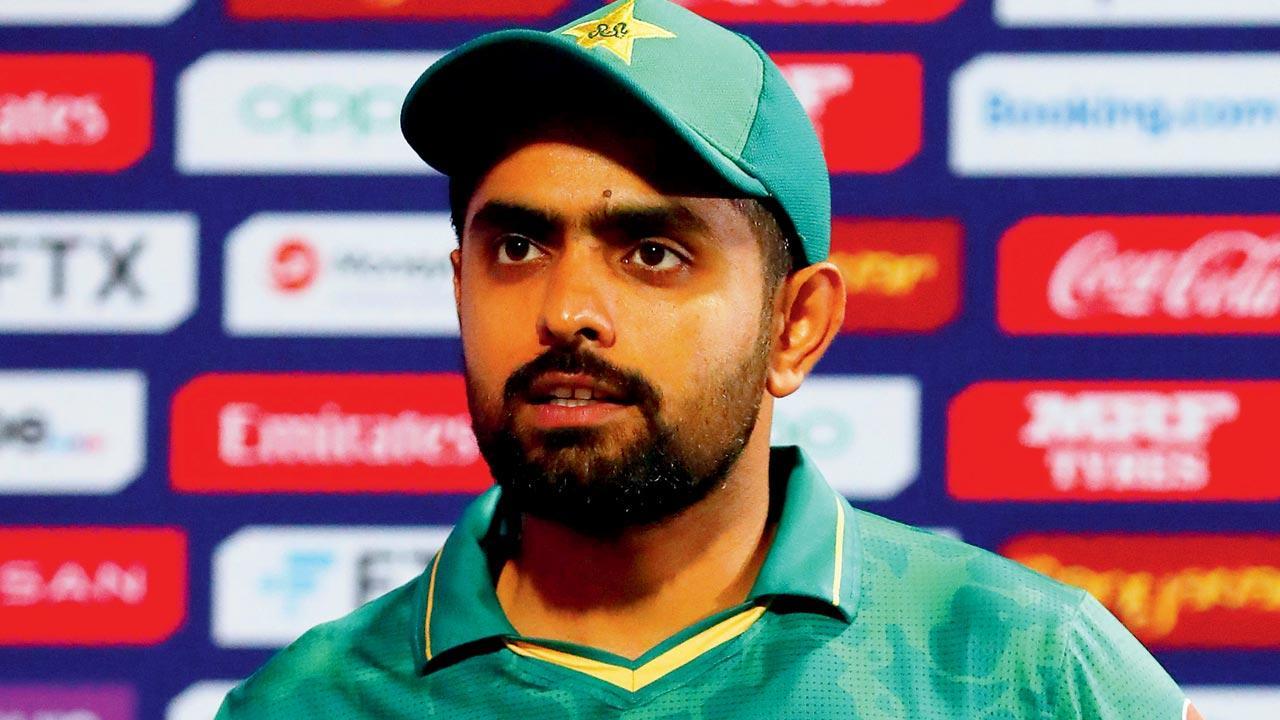 Babar makes U-Turn on Hasan Ali’s dropped catch comments 