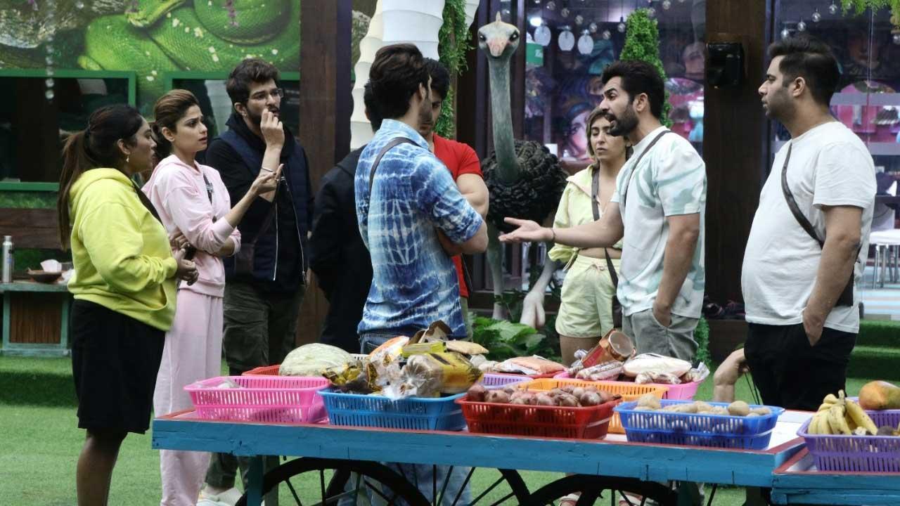 Bigg Boss 15: Shamita Shetty's English usage, Afsana Khan's mid-task naps gets housemates punished