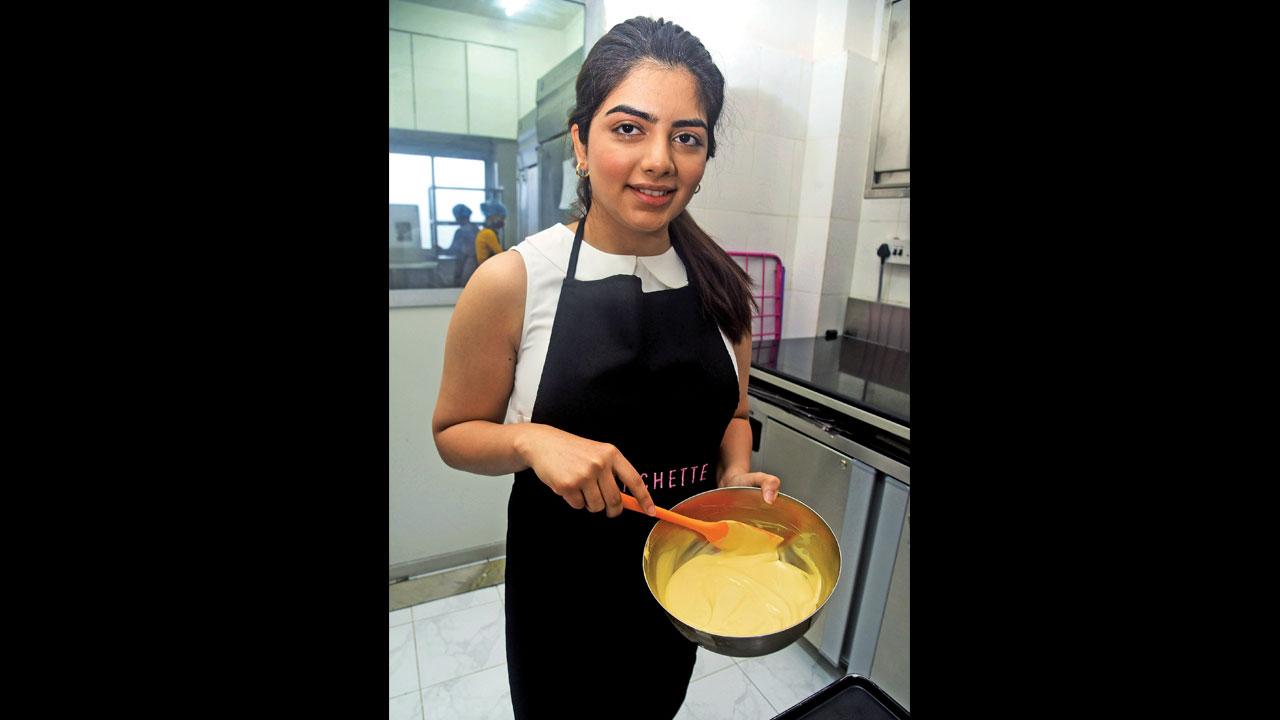 Chef Bianca Manik making a whiskey cake using a paste that has vanilla, paprika and caramel. Pic/Atul Kamble