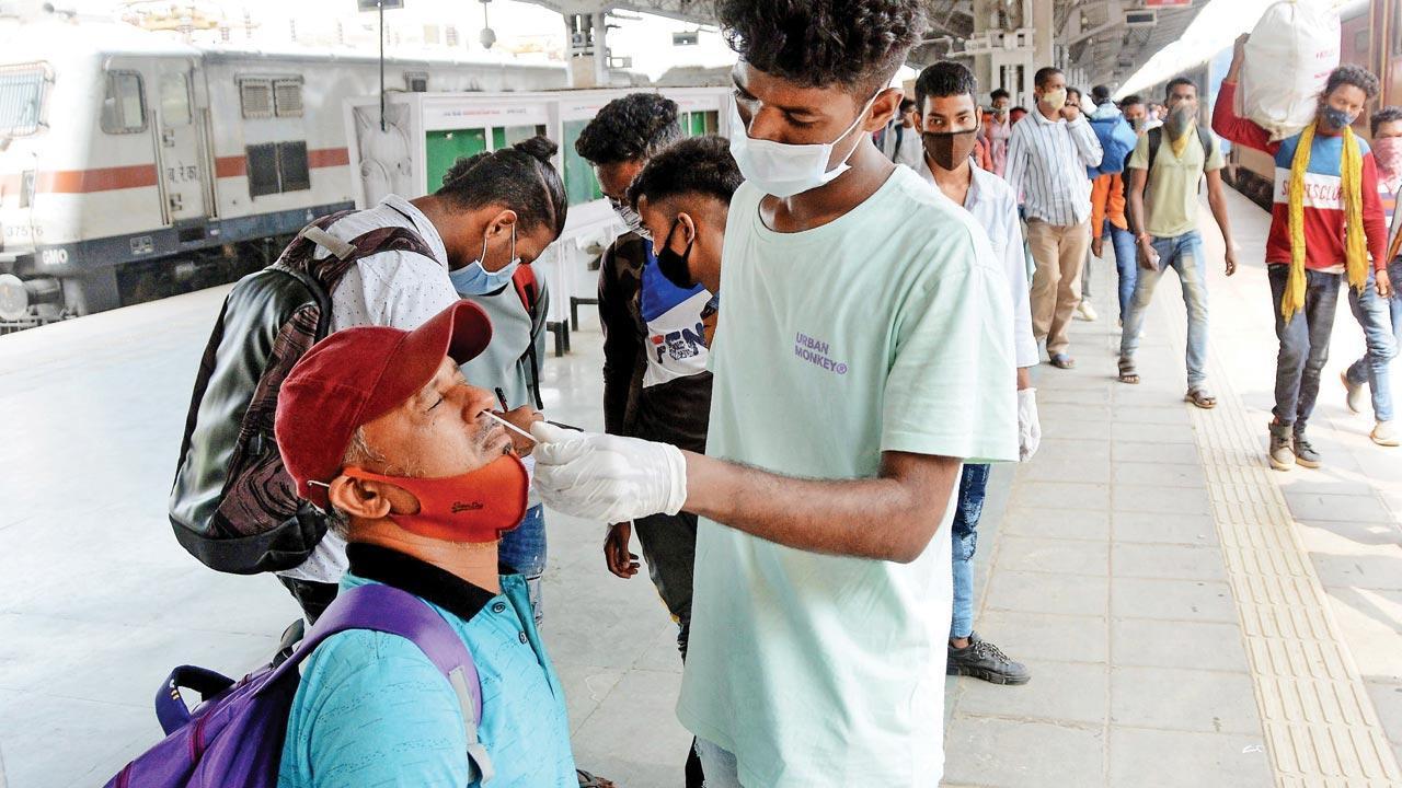 Mumbai records lowest Covid-19 fatality rate since October 2020 Mumbai records lowest Covid-19 fatality rate since October 2020