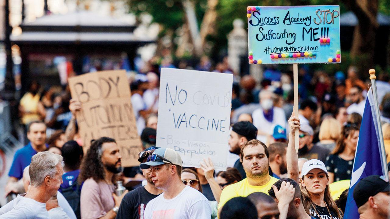 US Covid-19 vaccine mandate on despite court stay