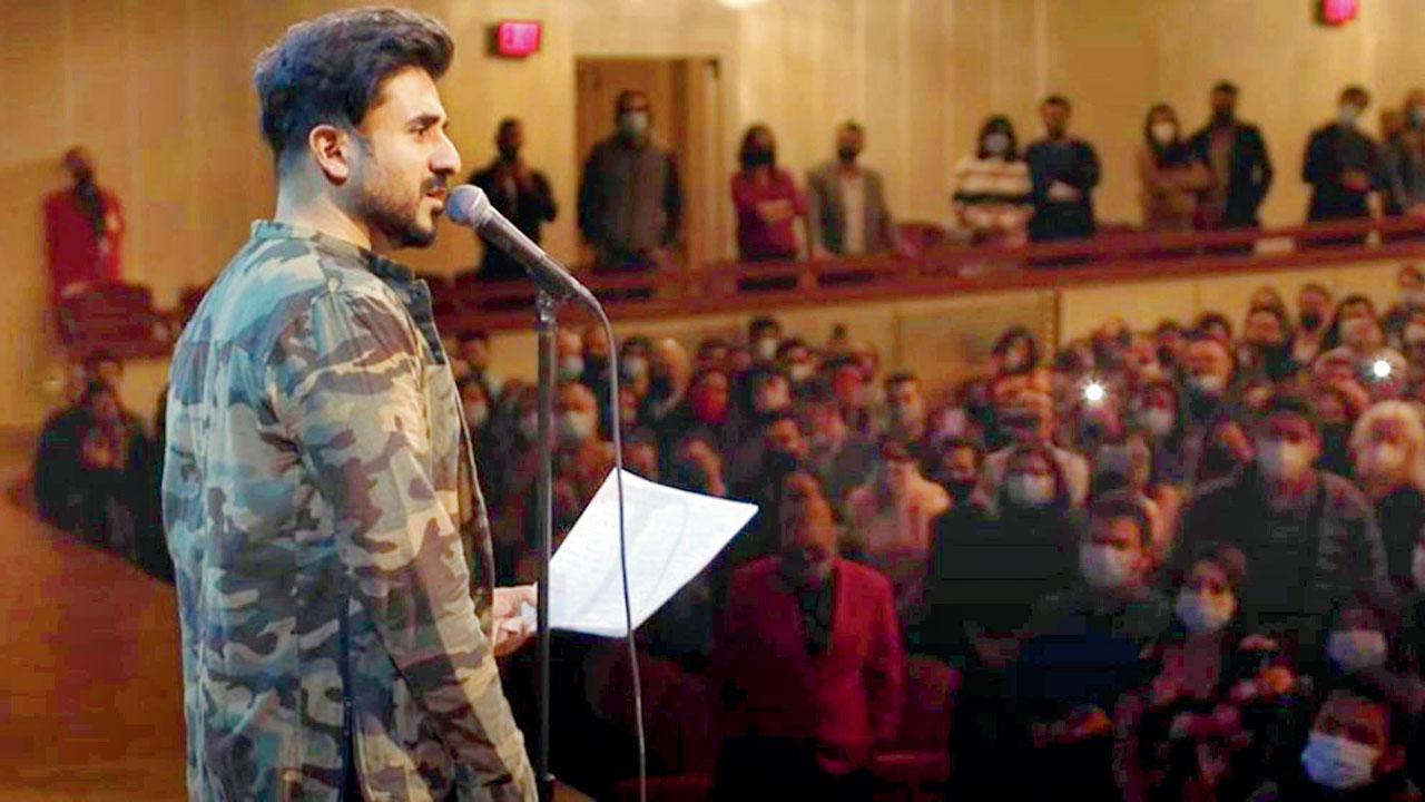 Vir Das in the Two Indias video