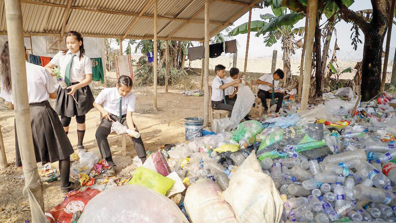 ‘Don’t pay fees in cash, pay in plastic’