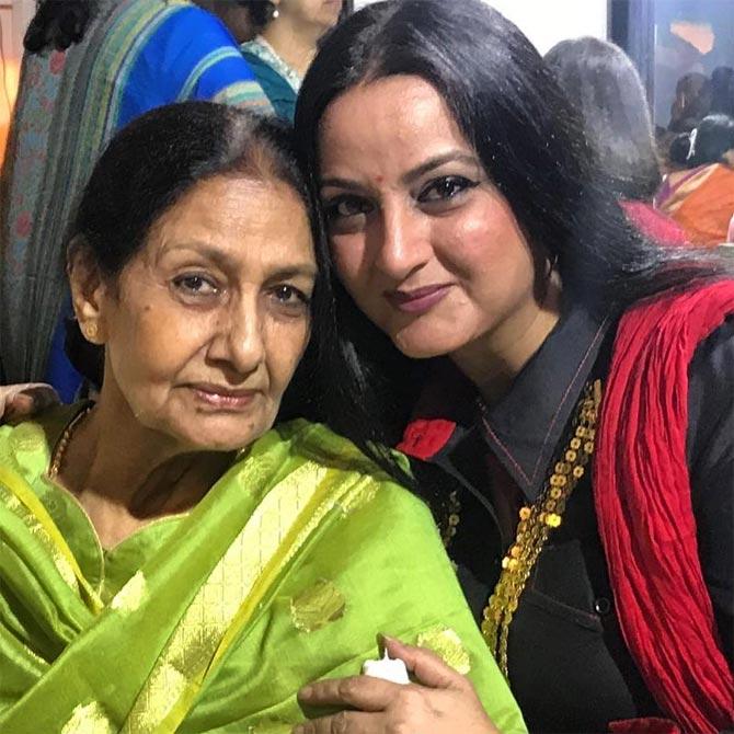 A look at some candid photos of Farha Naaz:
This is one of the latest photos of Farha Naaz with her mother at an event in Mumbai. She posted the photo on her Instagram account and wrote, 'Mehendi laga ke rakhna' @shahanadg At Shahana's mehendi on 28/11/2018 with my mother! Jeete raho hellip