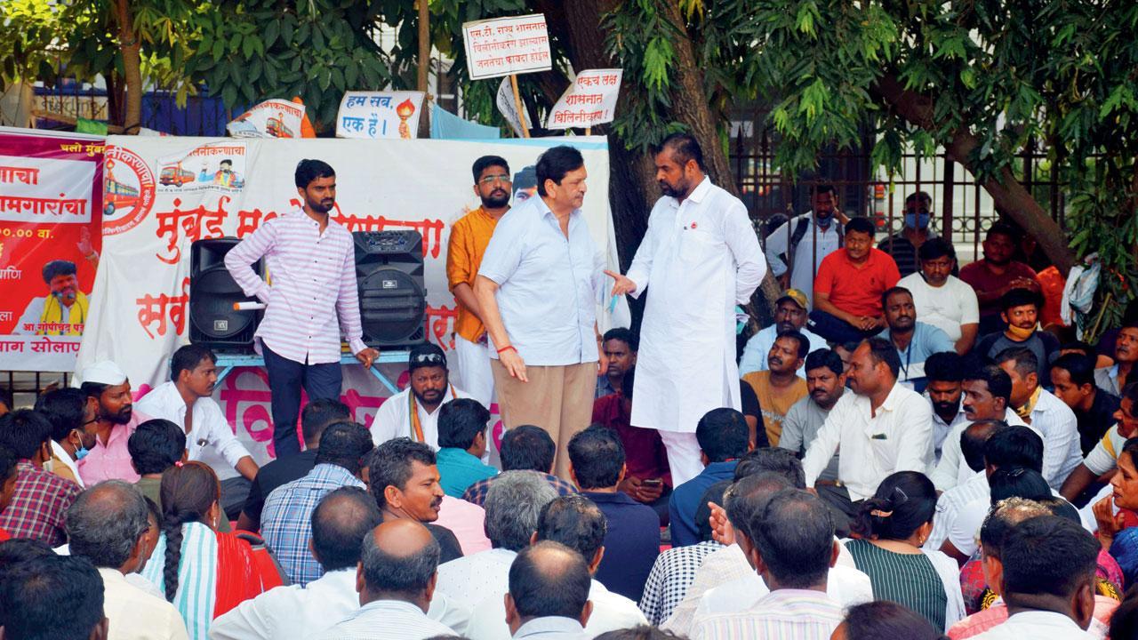 MSRTC sacks more daily wagers, suspends employees