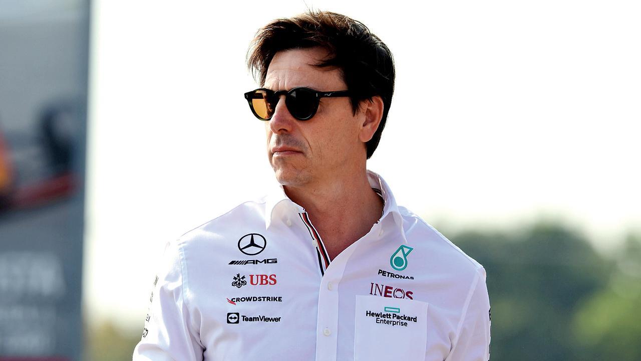 Mercedes boss Toto Wolff demands review of Hamilton-Verstappen overtake move
