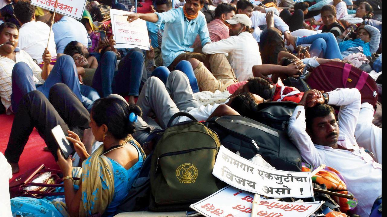 Maharashtra bus drivers hope for kisan strike-like success