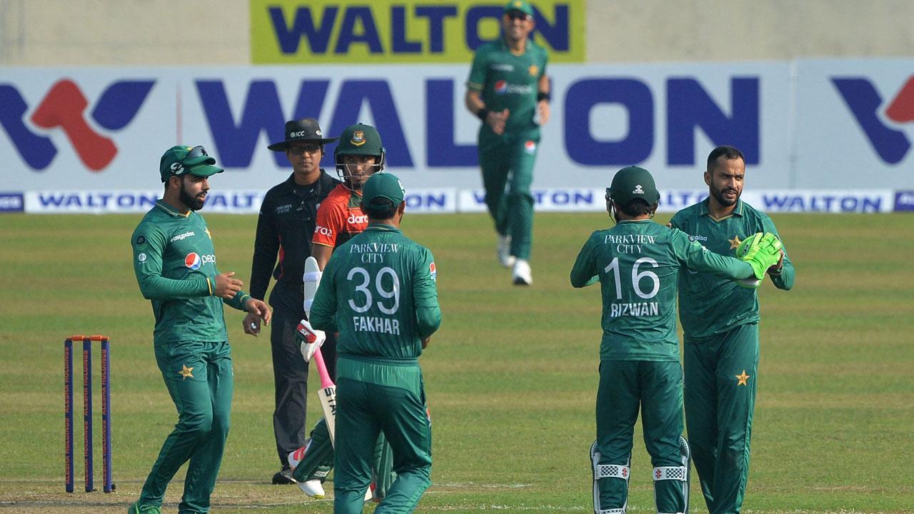 1st T20I: Pakistan rally to beat Bangladesh