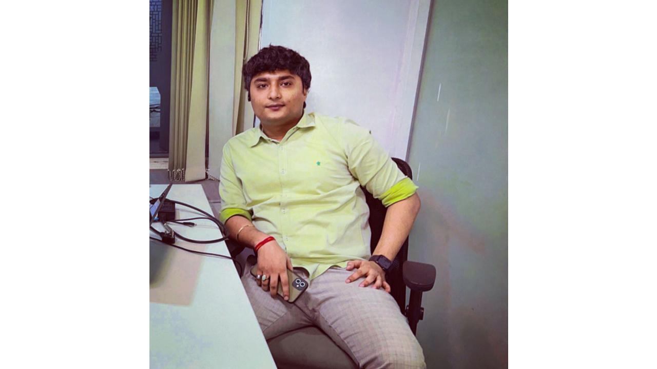 Ratan Tripathi, the co-founder of Emonics Group of Companies has had an interesting journey to say the least. 