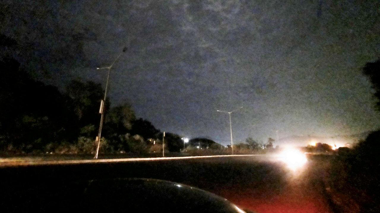 Missing streetlights pose threat to both motorists, leopards