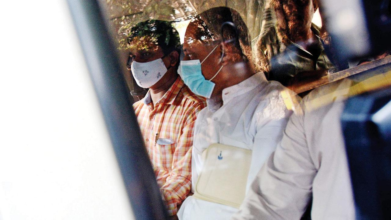 Sachin Waze custody extended by 2 days