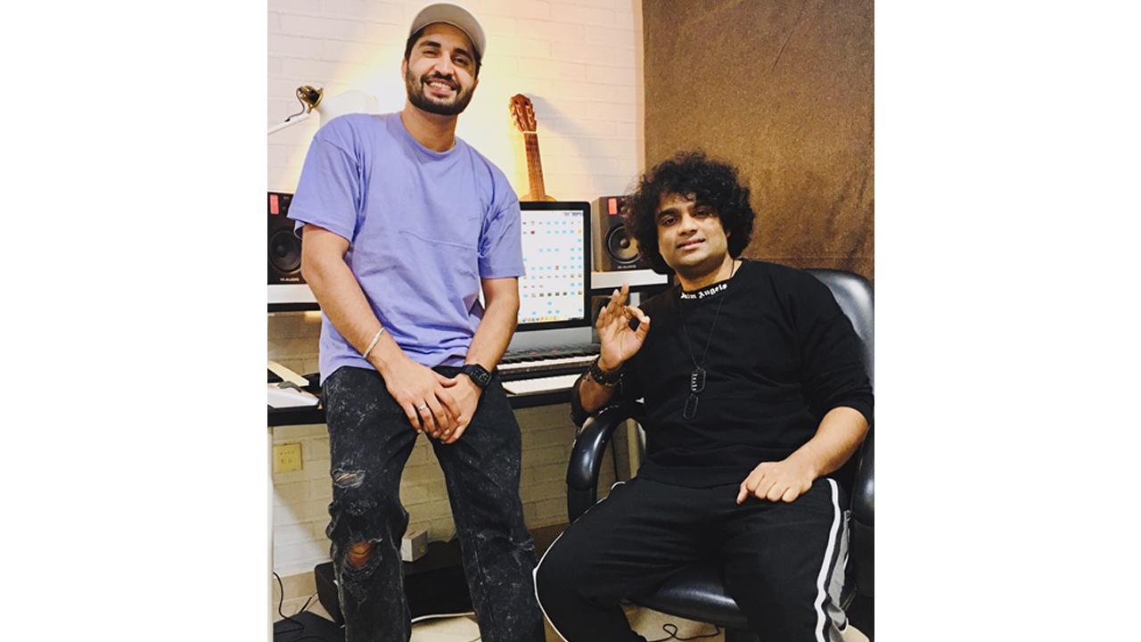 Vivek Nambiar records Jassie Gill’s New T20 World Cup Anthem in his Home studio in Dubai